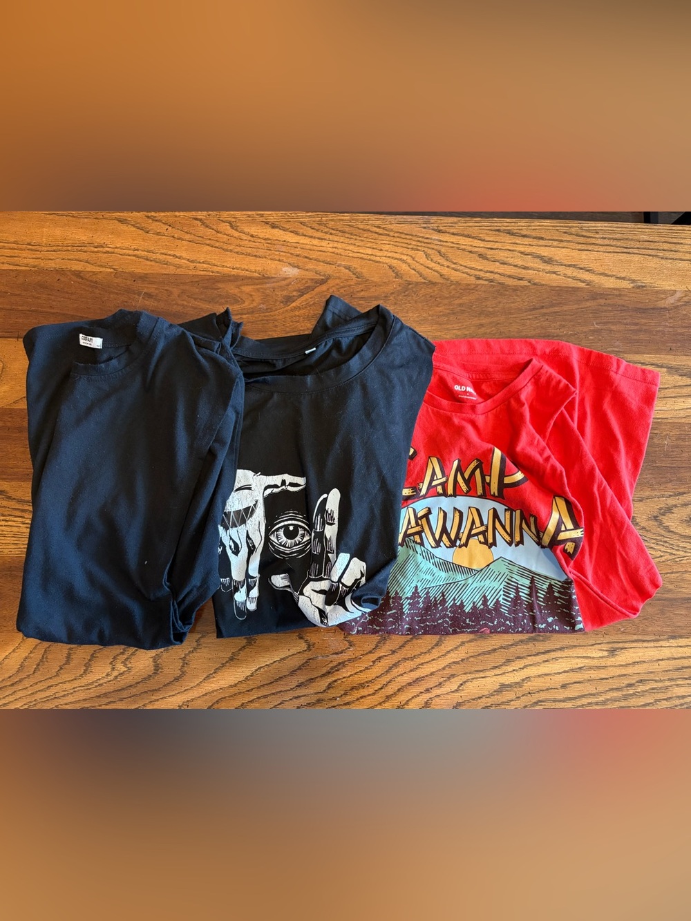 Old Navy Black & Red Graphic sleeveless tee bundle.